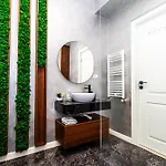 Tropical Casa Del Mar Mamaia Nord Apartment *