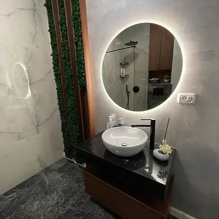 Tropical Apartment